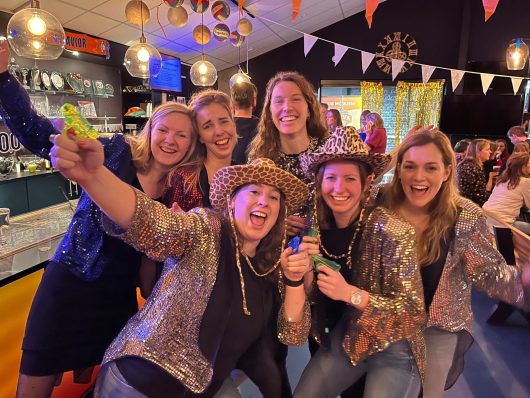 Gezellige pubquiz tijdens nieuwjaarsborrel!